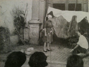 Representación teatral en Malanquilla dirigida por Ricardo Sánchez. 1983 (foto asanchezmolledo)